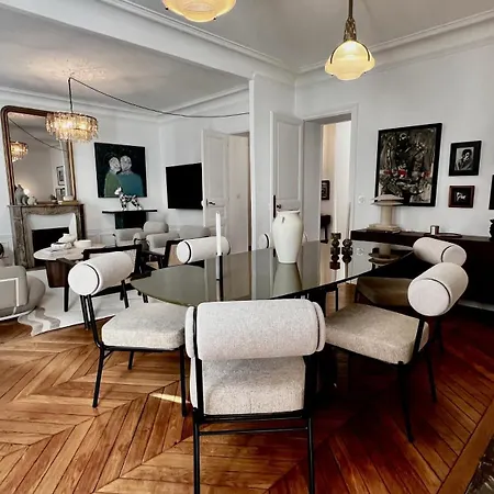 Grenelle Design Apartment